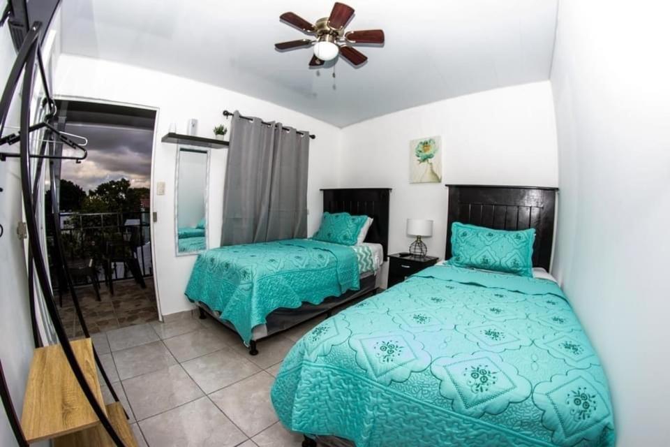 Hostal Jasmin Берлин Экстерьер фото