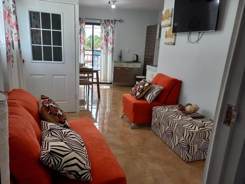 Hostal Jasmin Берлин Экстерьер фото